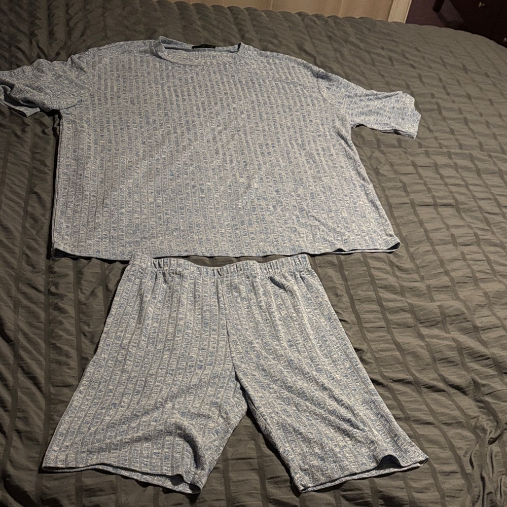 SHEIN women’s Soft over sizes shorts and T Set